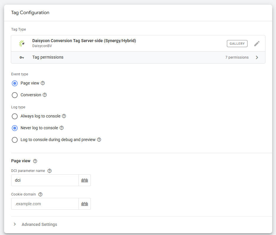 Configuration du tag Page view avec paramètre DCI et domaine de cookie spécifiés.